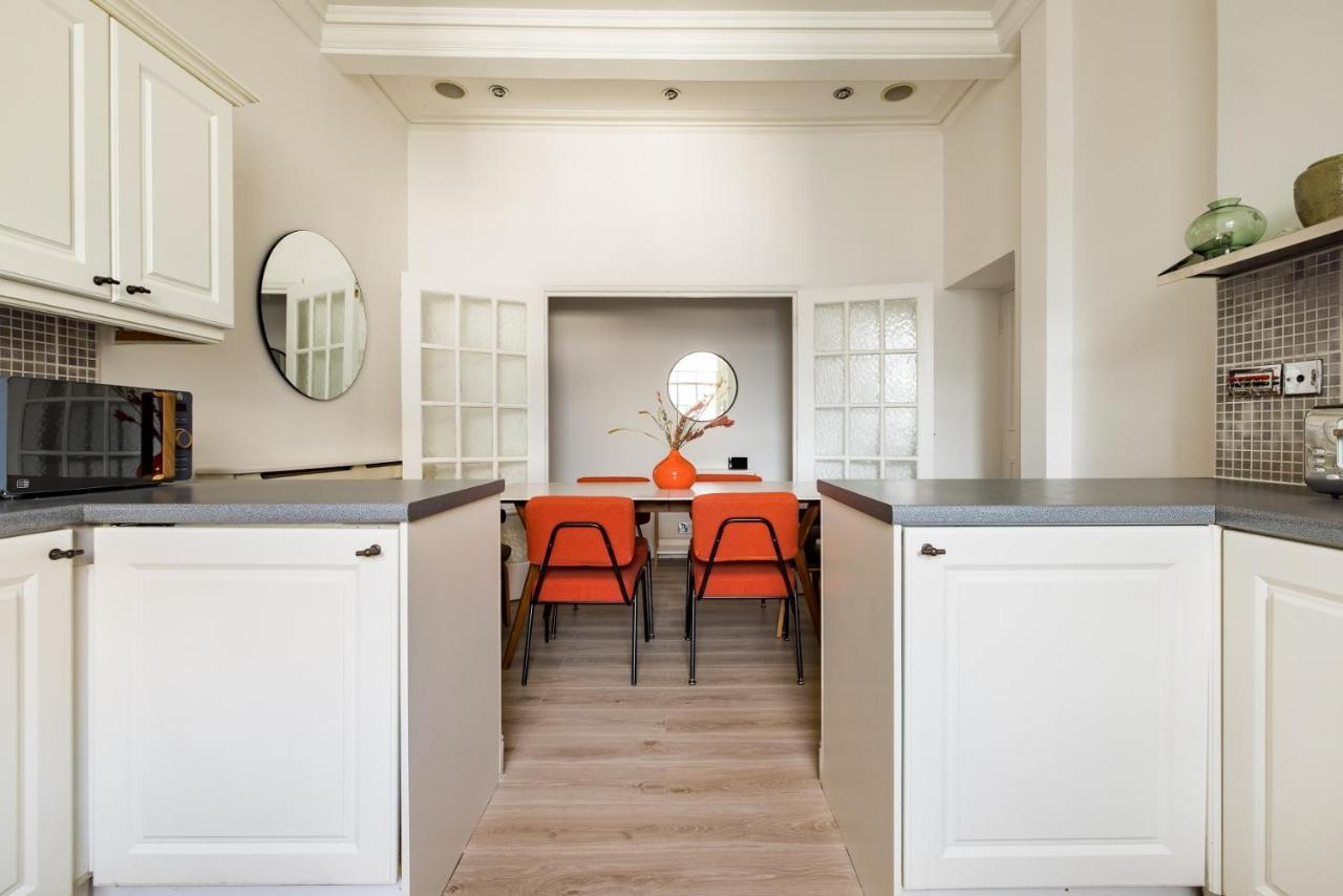 The Sussex Garden Retreat - Elegant 2Bdr Flat Appartamento Londra Esterno foto