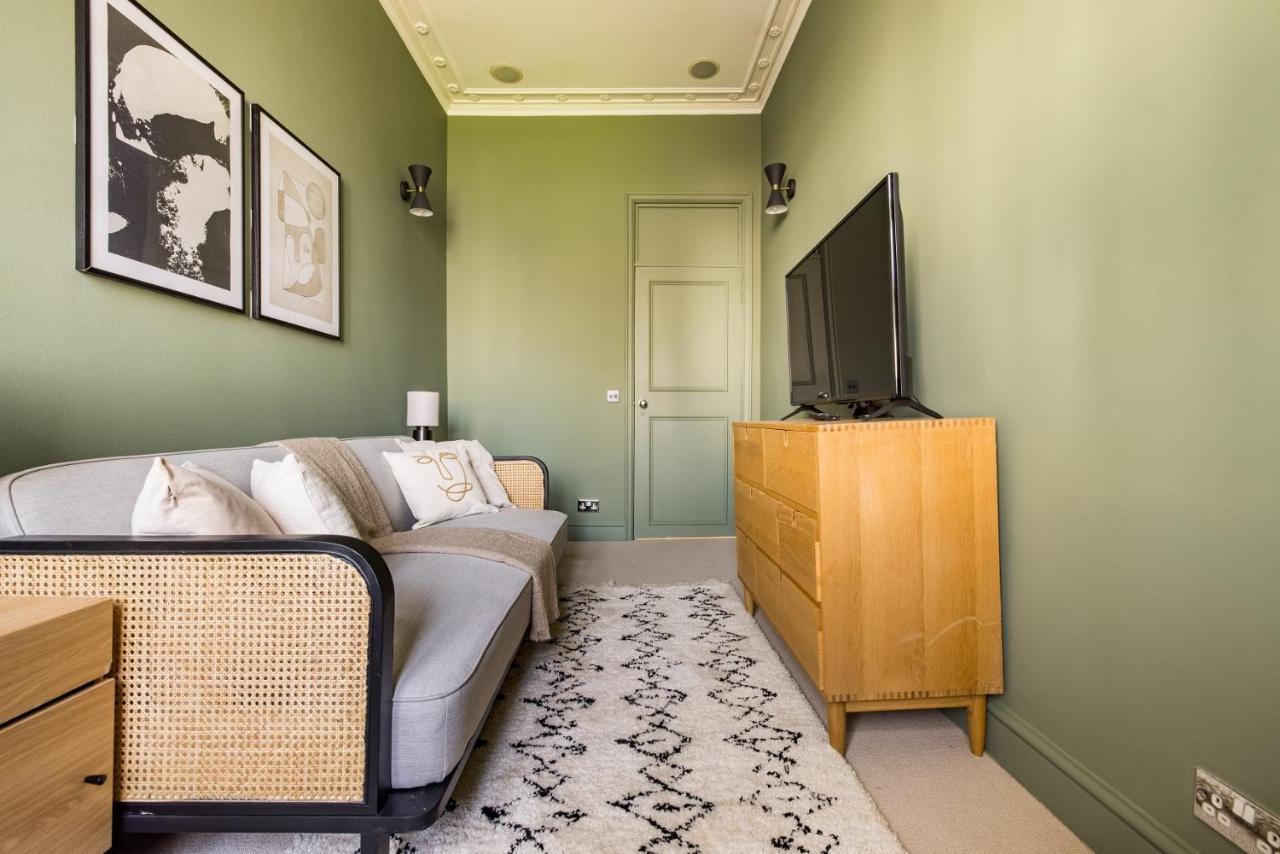 The Sussex Garden Retreat - Elegant 2Bdr Flat Appartamento Londra Esterno foto