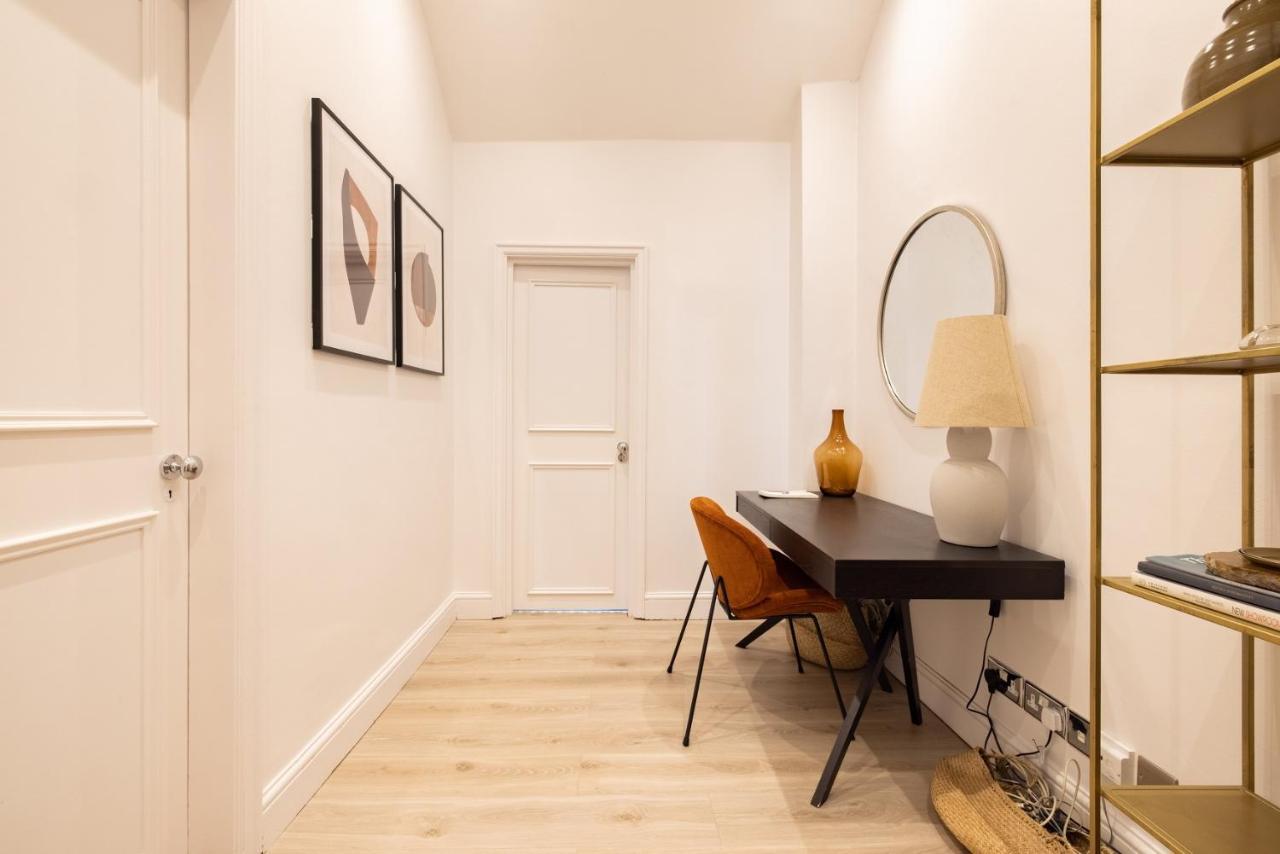 The Sussex Garden Retreat - Elegant 2Bdr Flat Appartamento Londra Esterno foto