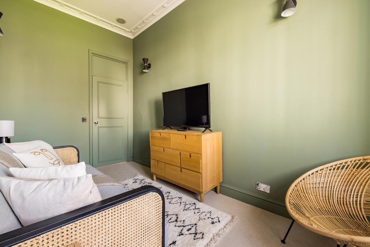 The Sussex Garden Retreat - Elegant 2Bdr Flat Appartamento Londra Esterno foto